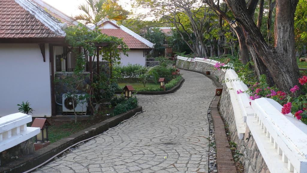 Long Hai Beach Resort Vung Tau Exteriör bild
