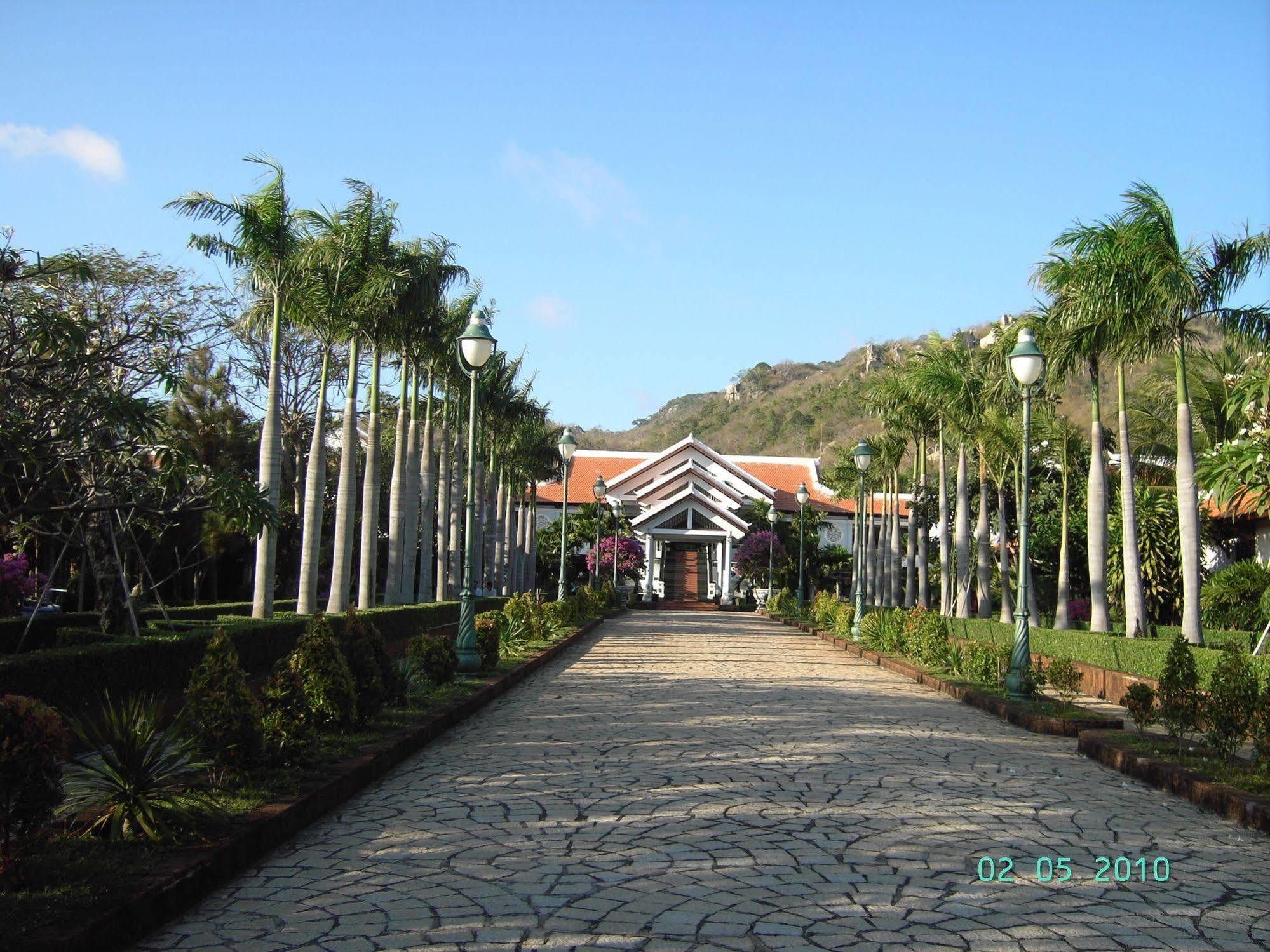 Long Hai Beach Resort Vung Tau Exteriör bild